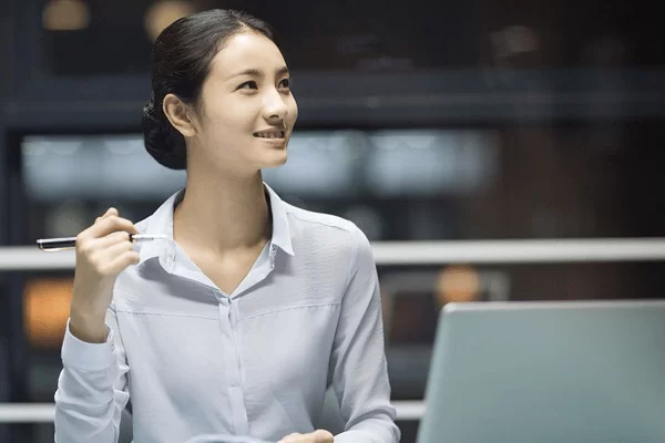 适合女性上班族的副业有哪些？简单赚钱还能帮家里？