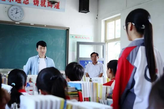 兰州小饭桌兼职老师工资多少一个月，靠谱在哪找？