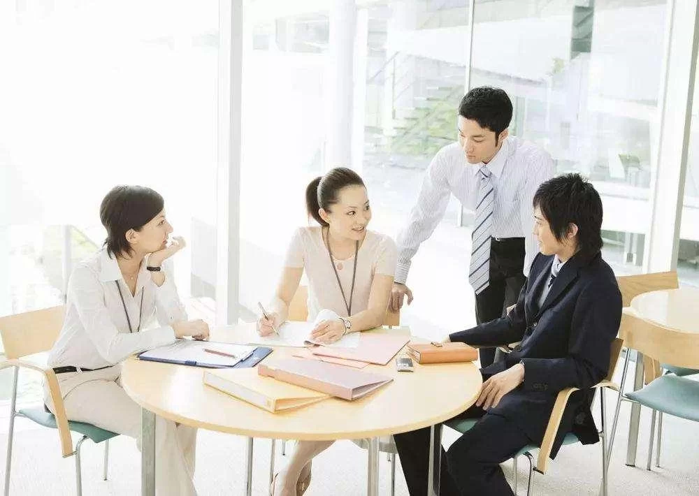 养老院兼职做什么工作好，职责成效这些事儿咋整？