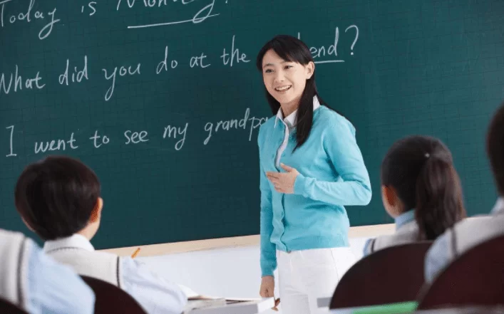 教师能搞副业吗？事业编教师适合做什么不违规副业？