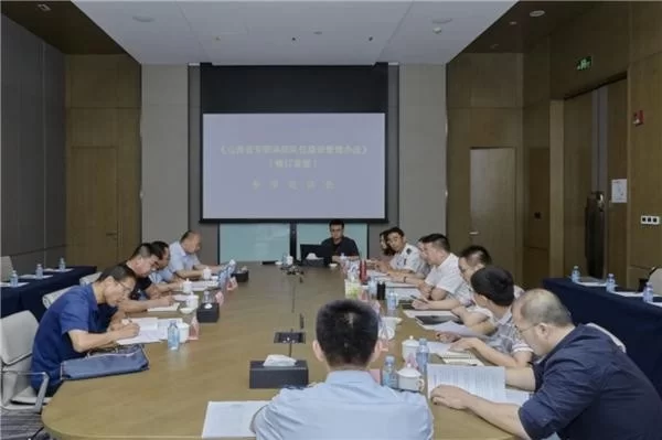 政府专职消防员待遇怎么样，和辅警比待遇谁更好？