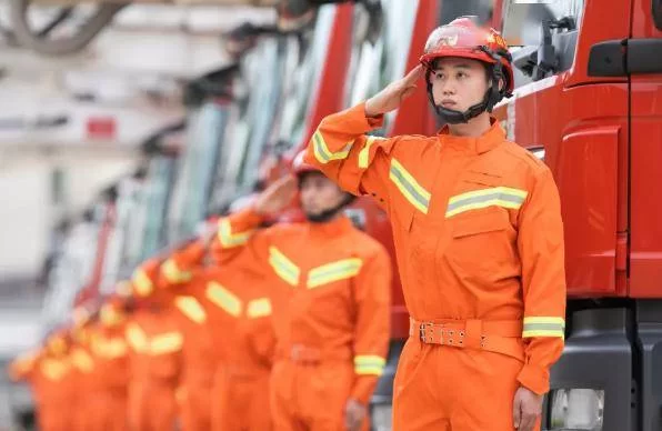 政府专职消防员工资一个月多少钱，待遇到底怎么样？