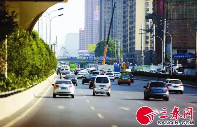 想做兼职网约车司机，靠谱吗？怎么选平台有技巧？