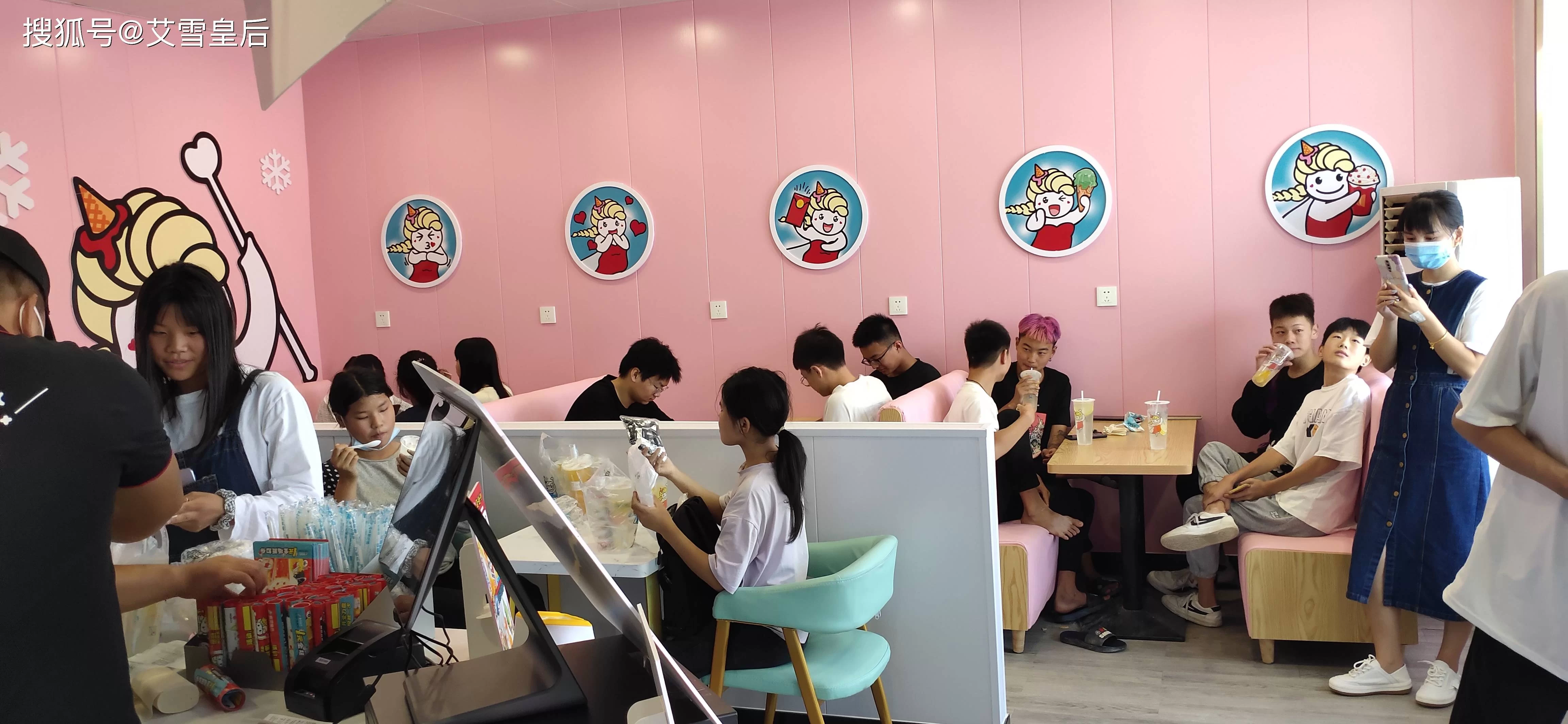 开清吧要花多少钱？和酒吧有啥区别，去清吧玩点啥？