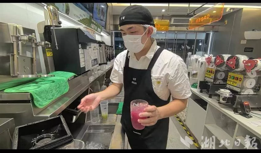 奶茶兼职收银员，做奶茶能收获啥小经验和小感悟呢？