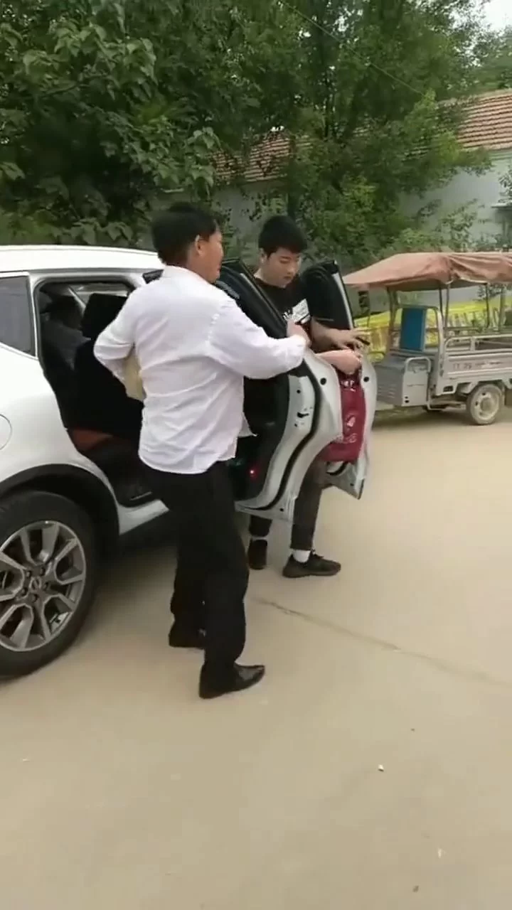 女生买车能做什么副业？有车上班族女生适合什么？