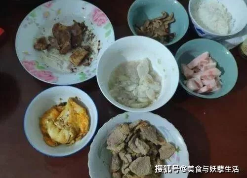 女性下班后做下饭菜副业，这些家常菜能当主业吗？