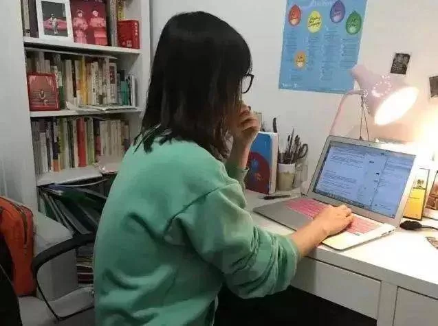 女性上班族适合做什么副业，靠谱又闷声赚钱不踩坑？