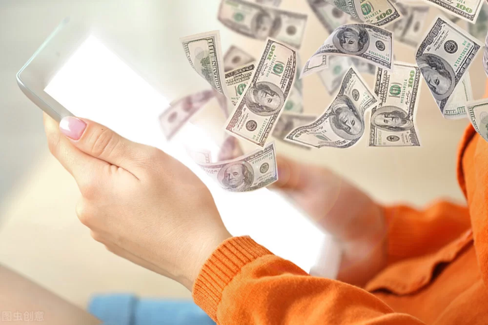 啥简单赚钱的副业多，普通人做能一晚挣200年赚10万？