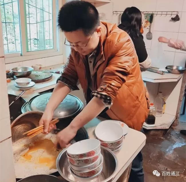 外卖兼职怎么加入，需要啥条件，晚上能做赚多少？
