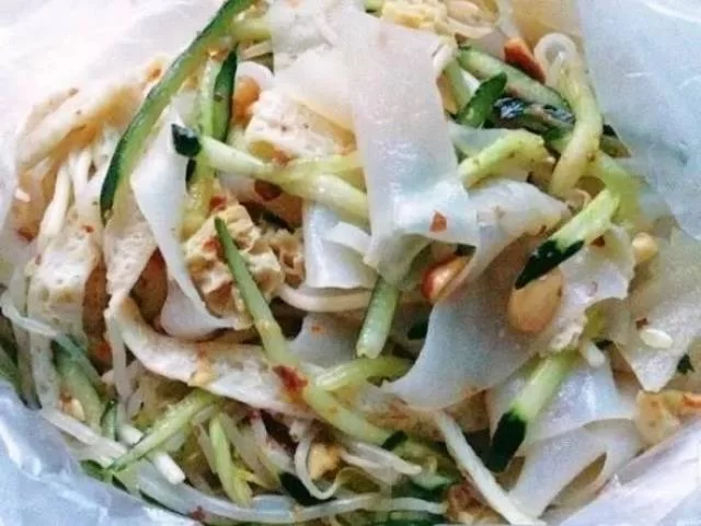 凉皮是用米还是面做的，副业去哪找，原料哪里买？