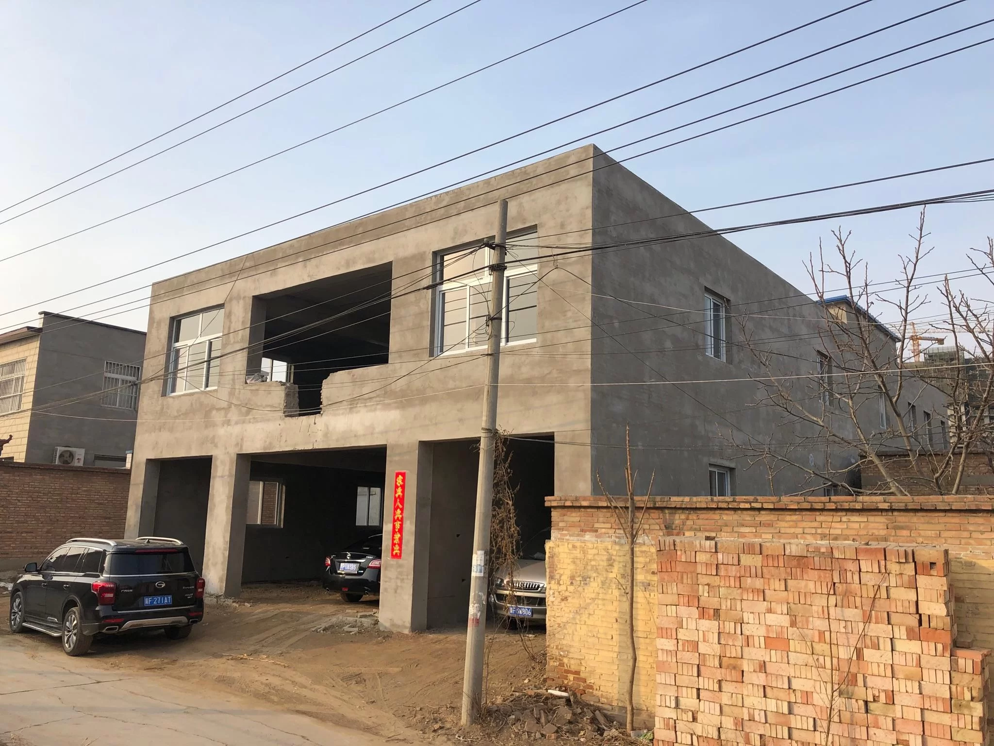 农村搞什么副业靠谱能赚钱，实体店或闲置房子也行？