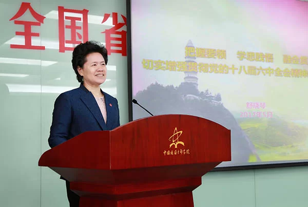 信访局长到底是不是兼职啊？为啥必须兼副部长呢？