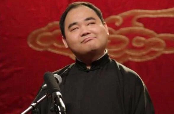 侯震是侯耀文的啥人，奇葩副业在德云社地位咋样？