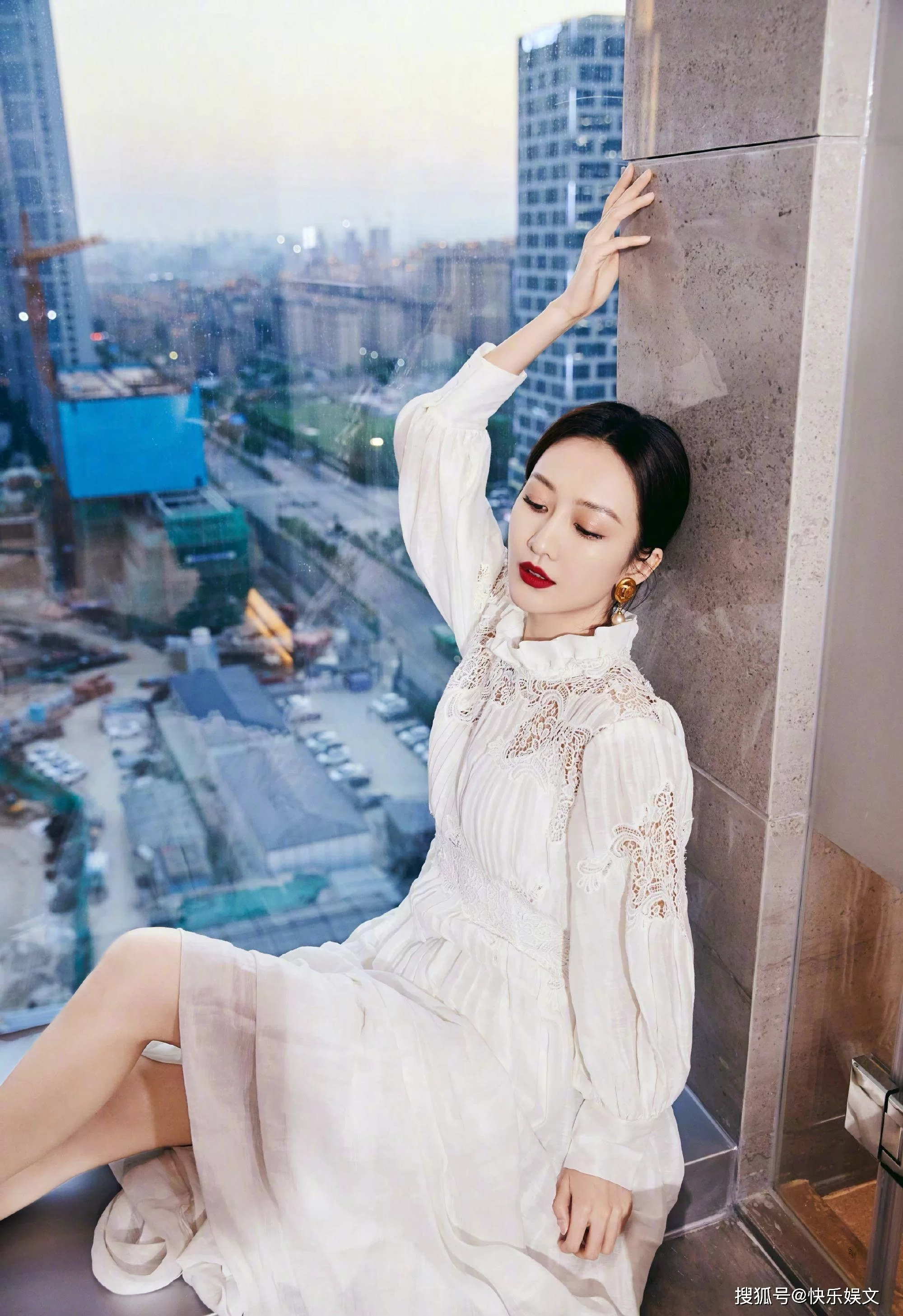 何九华和王鸥隐婚真相,他到底还有多少副业没公开?