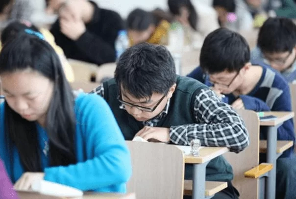 体制内适合做什么副业,有哪些不违法又能兼顾的?