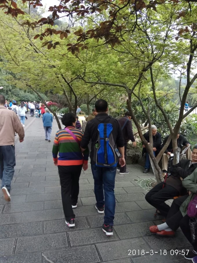 体验不同副业,能感受啥工作经历与不同风土人情吗?