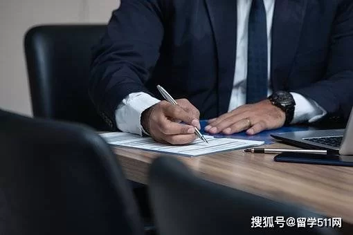 俄罗斯留学副业靠谱不?法学费用高不高,就业咋样?