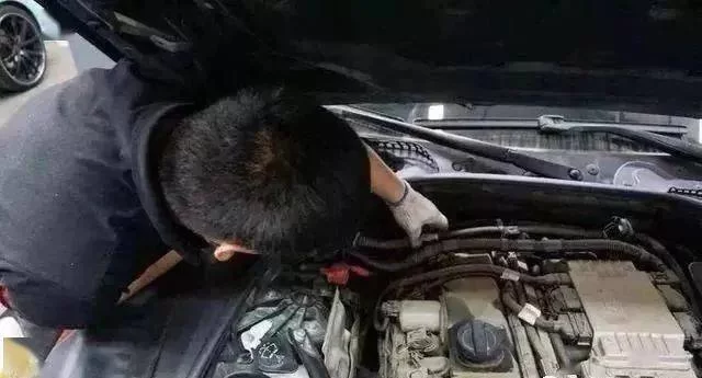 会修车能做啥副业?修车技能搞副业有哪些靠谱门路?