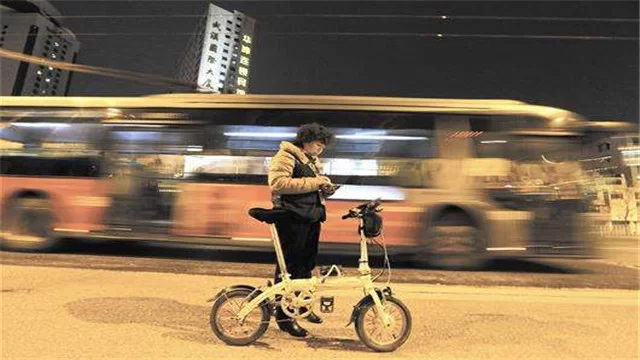 代驾副业赚钱吗?现在做什么副业比较赚钱又简单?