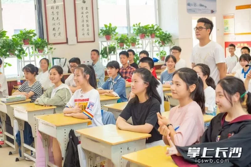 体育老师适合做什么副业?兼职教练靠谱有前景吗?