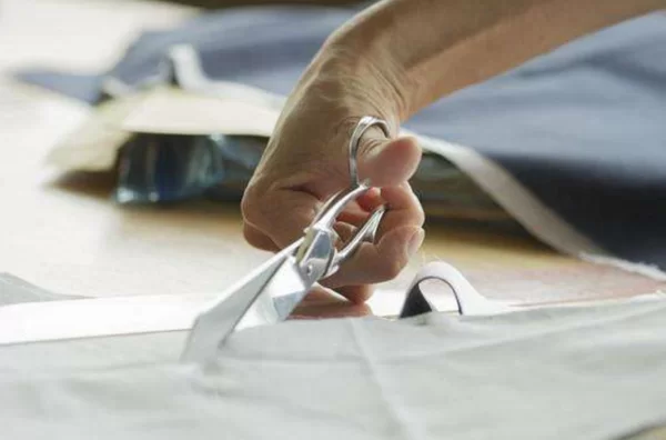 会做衣服能搞什么副业?上班族赚钱还不耽误工作?