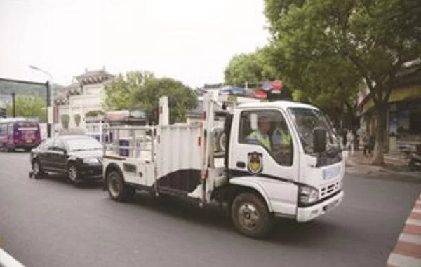 交通警察会不会兼职修车,修车费该谁出不用自己垫?