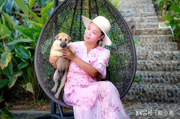 五十岁阿姨副业能做哪些?自驾游闪婚都是好选择?