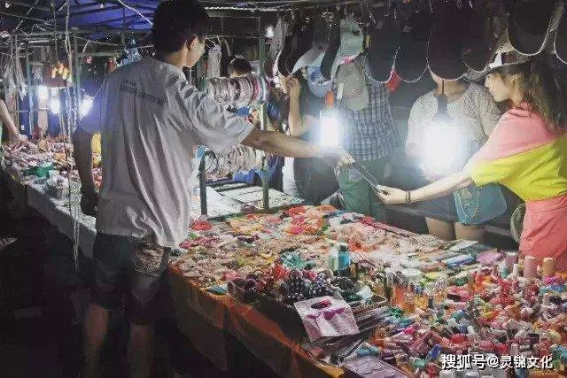 五一想搞副业赚钱,现在摆摊做手工哪个靠谱又赚钱?