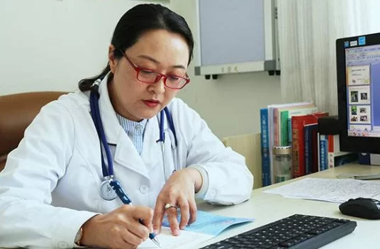 主治医师和副主任医师有什么区别?级别差异大吗?