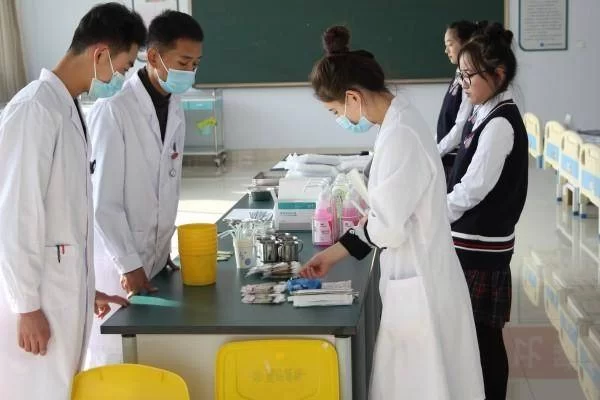 临沂卫校女生兼职有哪些好机会和推荐的工作类型?