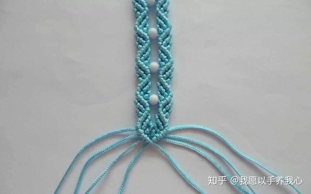 串珠编绳副业赚钱是真的吗?手绳编法教程全在这分享