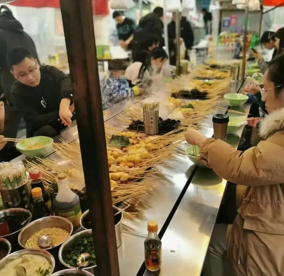 临沂夜市小吃兼职平台哪个好,摆摊卖啥小吃最抢手?