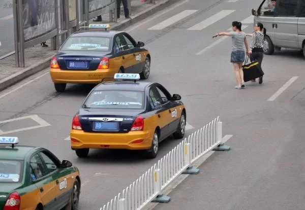 丽水出租车兼职群怎么找,从业资格证怎么网上报名?