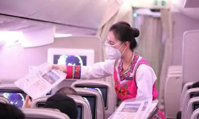 东航女生为啥非得搞副业,主业真的不够养活自己吗?