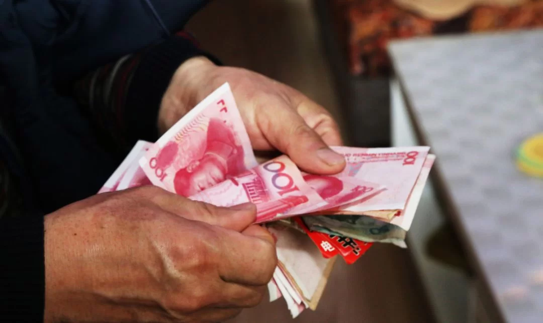业余零散时间教师事业单位退休后干点啥副业能赚钱?