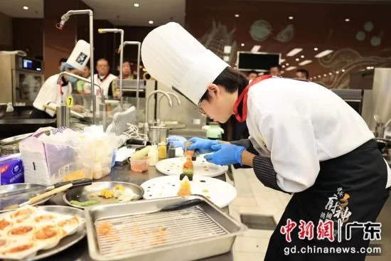 东莞厨师兼职去哪找?靠谱平台推荐多少钱一小时?