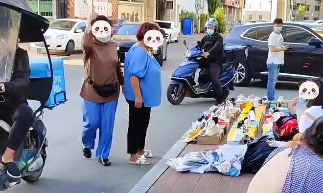 下班后摆摊做副业，女性适合卖啥更受欢迎又省心呢？