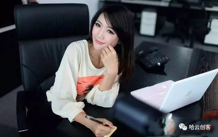 适合女性上班族，在家副业选兼职还是好赚钱？