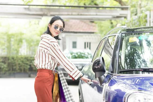 有车能做什么副业？与车有关的适合女性或退休？