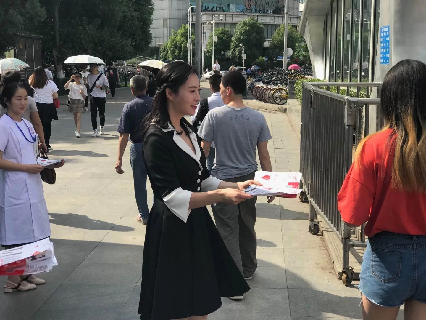 招兼职发传单的人去哪里找更容易招到合适的人?