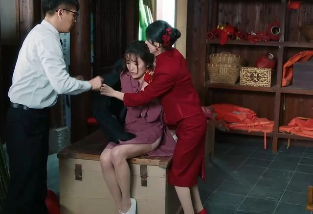 山西兼职伴娘遇婚闹,安全底线如何守住?