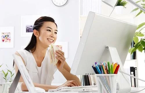 女生副业,主播搞副业上班族吃播赚钱靠谱吗?