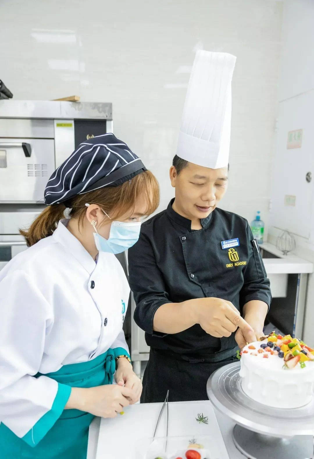 女生厨房副业做什么,不影响工作还赚钱?