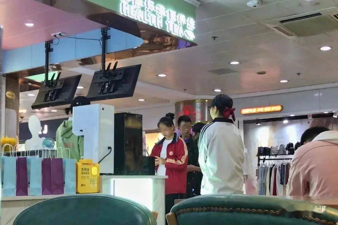 奶茶兼职做什么好赚钱,适合小孩的岗位好做不?
