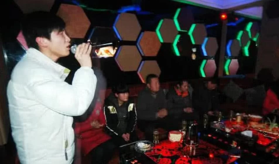 夜场KTV兼职做什么?临时工工资周结套路多吗?
