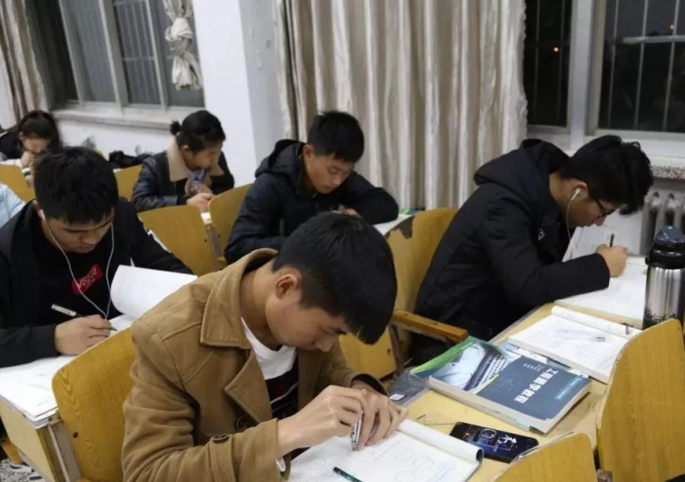 哪些学校能做兼职,校内兼职岗位有哪些?