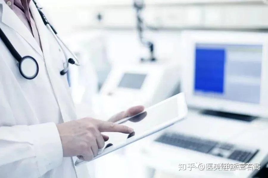 医生兼职能做哪些?兼职取酬有啥规定不能碰?