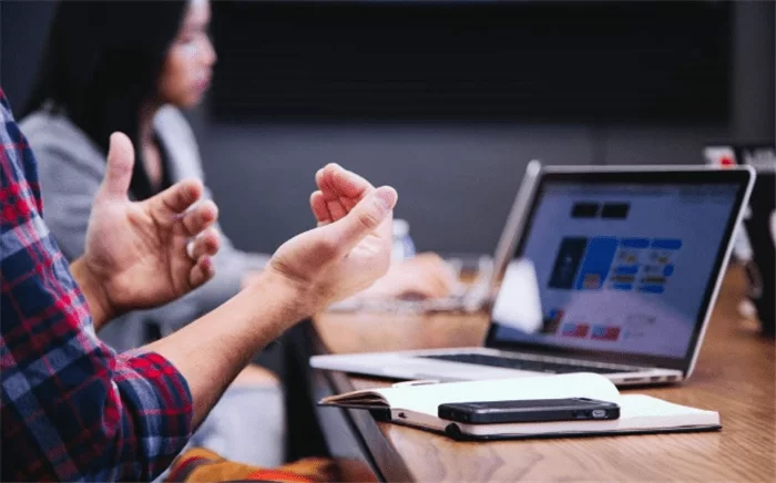 副业收入为啥不能告诉同事？职场隐私要守好！