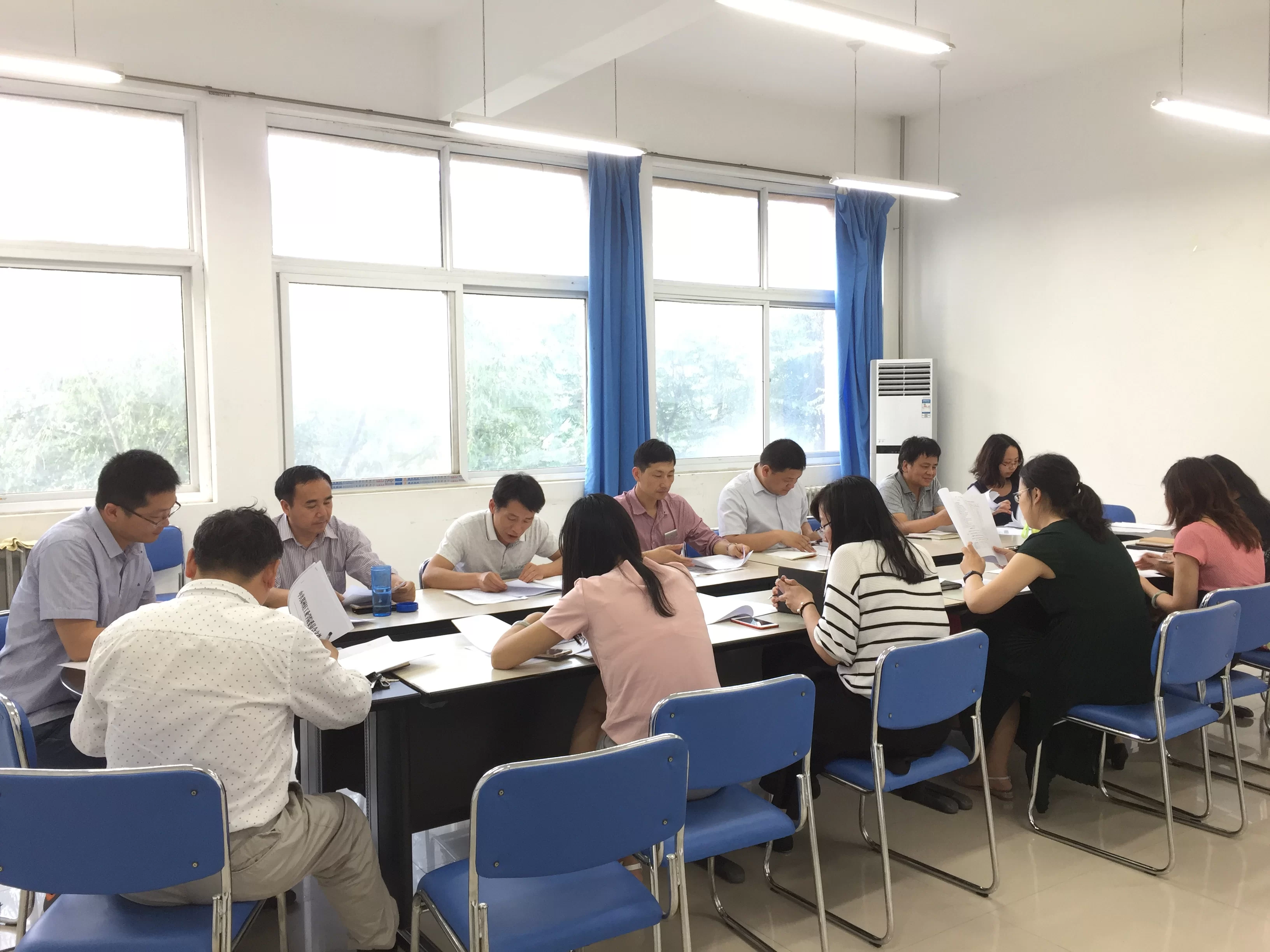 兼职辅导员培训，重点做好哪些工作内容？